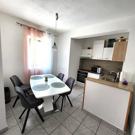 Apartment Pitve