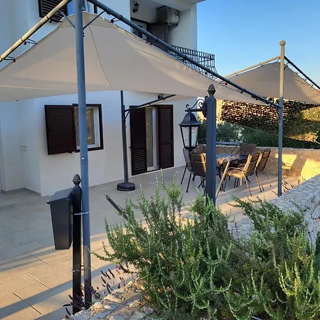 Pitve Apartment