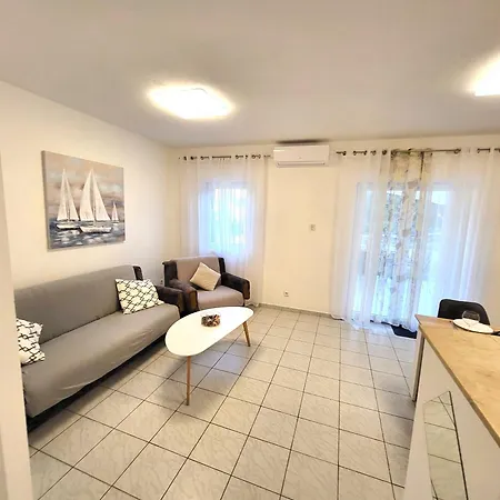 Apartment Pitve *