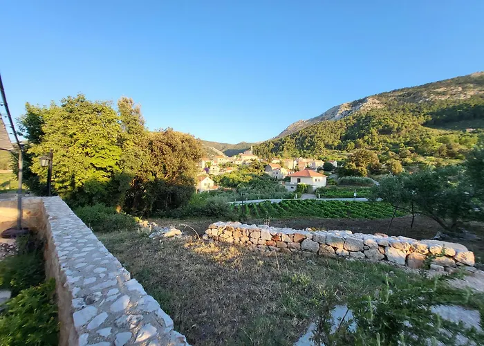 Pitve * Jelsa (Hvar)