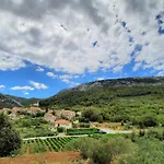 Pitve Jelsa (Hvar)